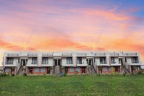 Leena Resort