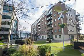Bright 2BD Flat With Private Balcony - Dublin