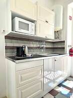 Central Hidden Gem, Rustic Modern 2 Bedroom Flat