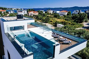 Crystal Holiday Residence II