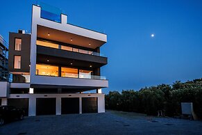 Crystal Holiday Residence II