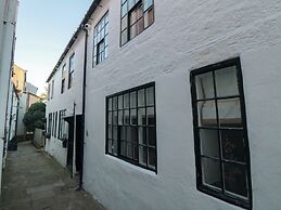 Midships Cottage
