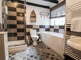 Midships Cottage