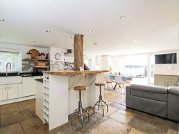 2 Dewars Farm Cottages