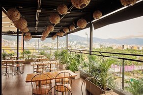 Lexum by Bernalo Hotels