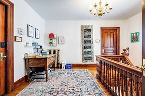 Dream Estate Inn