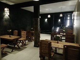 Tea Mount Forest Hotel