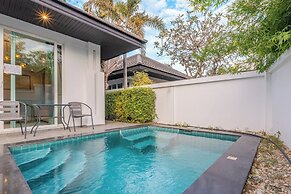 Palm Oasis Pool Villa by Pattaya Holiday