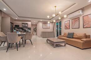 Palm Oasis Pool Villa by Pattaya Holiday