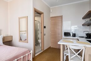 Fotiadis Family Luxury Suites by Konnect