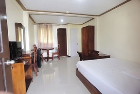 Delta Star Manor