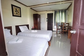 Delta Star Manor