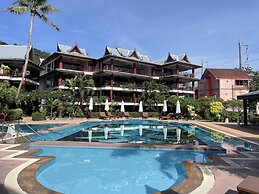 Peaceful retreat at Kalim Bay by Lofty