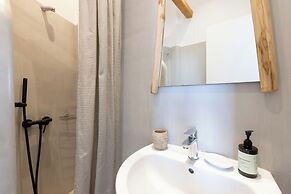 Parosquare Central Suites