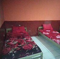 Hotel O Penginapan Keluarga