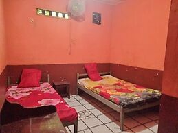 Hotel O Penginapan Keluarga