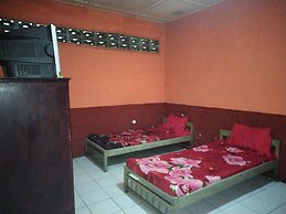 Hotel O Penginapan Keluarga