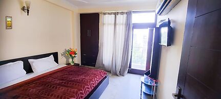 Roomshala 061 NK Residency