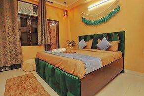 Roomshala 072 Hotel Starlight