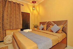 Roomshala 072 Hotel Starlight