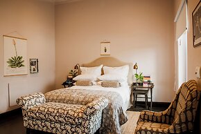 Dorp Hotel