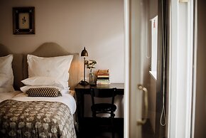 Dorp Hotel