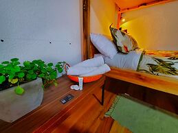 Sun Backpackers