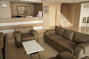 Otel Çınas