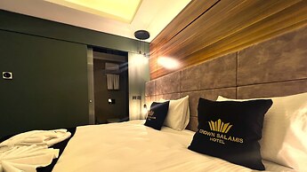 Crown Salamis Hotel