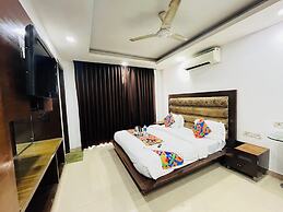 Roomshala 087 Green High