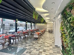 Bloomtalya Hotel