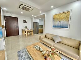 Luxury Apartment Vinhomes D'Capitale