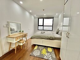 Luxury Apartment Vinhomes D'Capitale