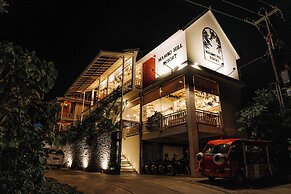 Mambo Hill Resort