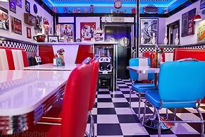 Cadillac Kustomz Guest House