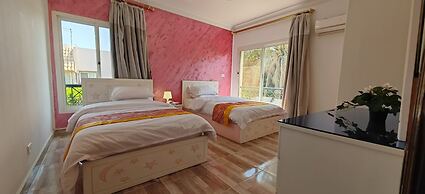 Rujia Chinese Homestay