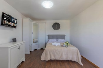 Seafront Apartment Sanja