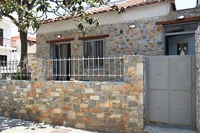 Amazing Traditional Stone house Skiathos