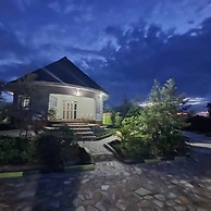 Bwizi Gardens and Resort
