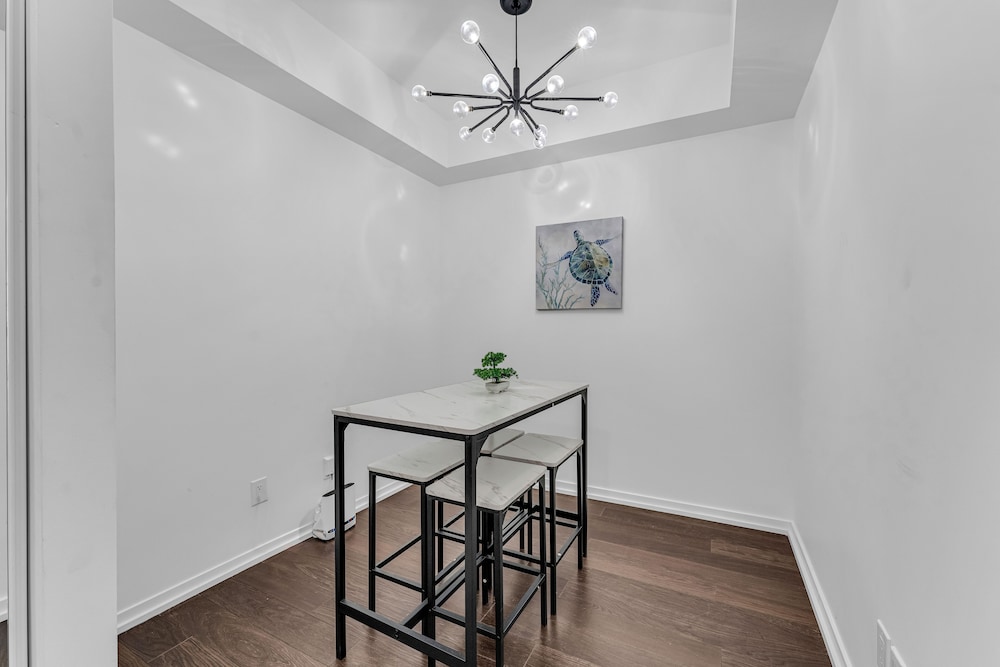 151 Dan Leckie Way