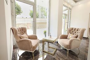 Golden Homes Luxury Suites