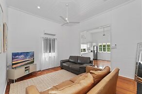 Townsville Suites