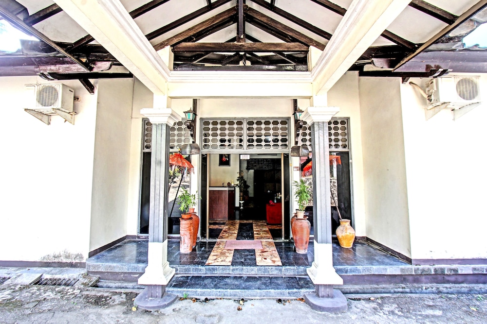 Hotel O Motel Langko