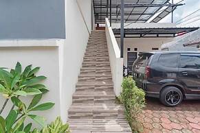 Jl. Gn. Gede No.22