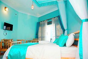 WestWay Luxury Suites
