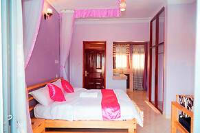 WestWay Luxury Suites