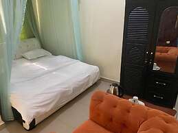 YNM Adam's Hotel