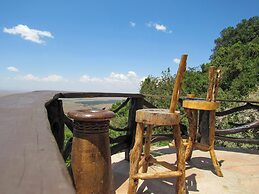 Ahadi Mara Camp