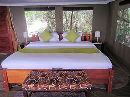 Ahadi Mara Camp
