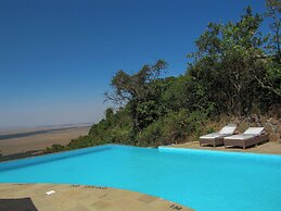 Ahadi Mara Camp